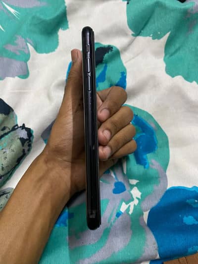 Apple iPhone XR