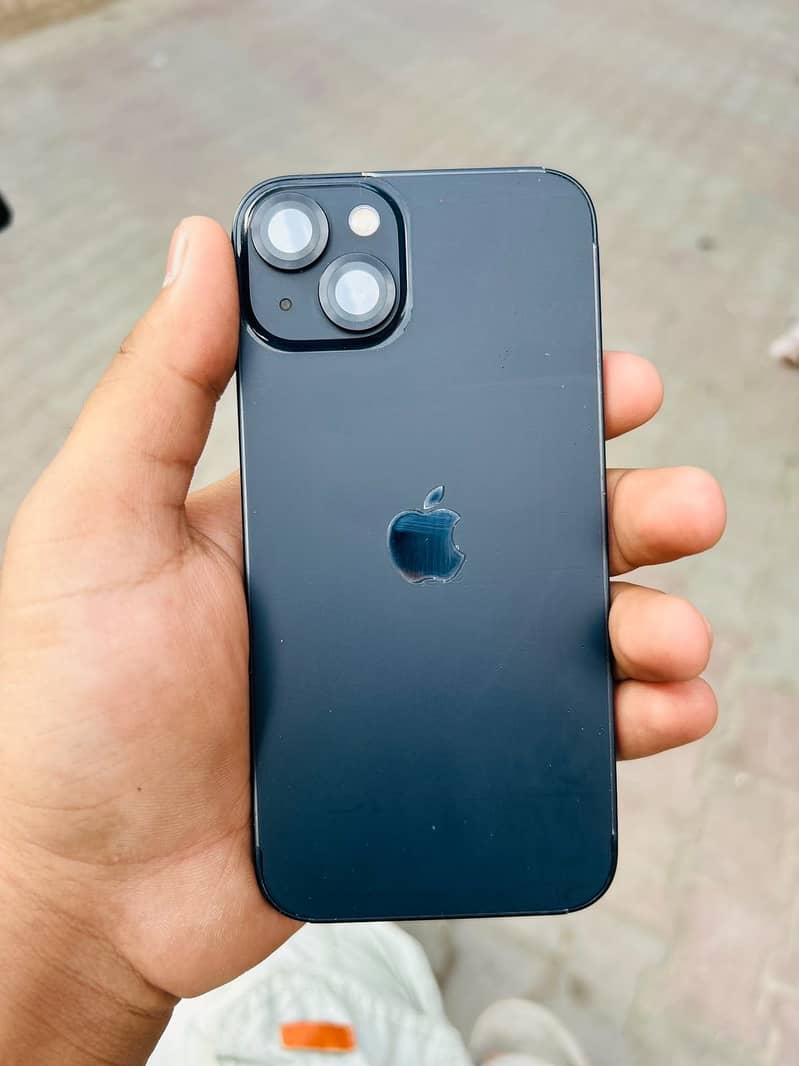 Apple iPhone 13 1