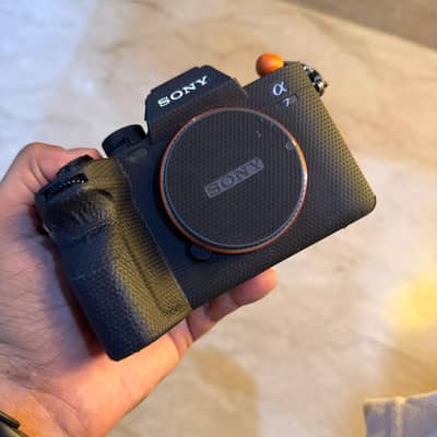 sony a74 for sale with 56k shutter