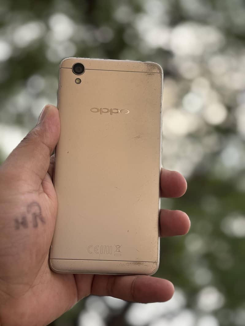 OPPO A37 5