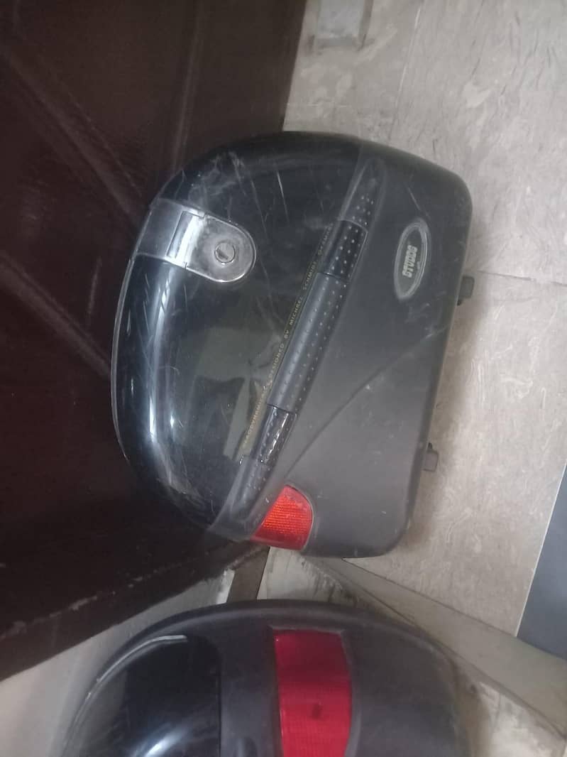 Studds side boxes 0