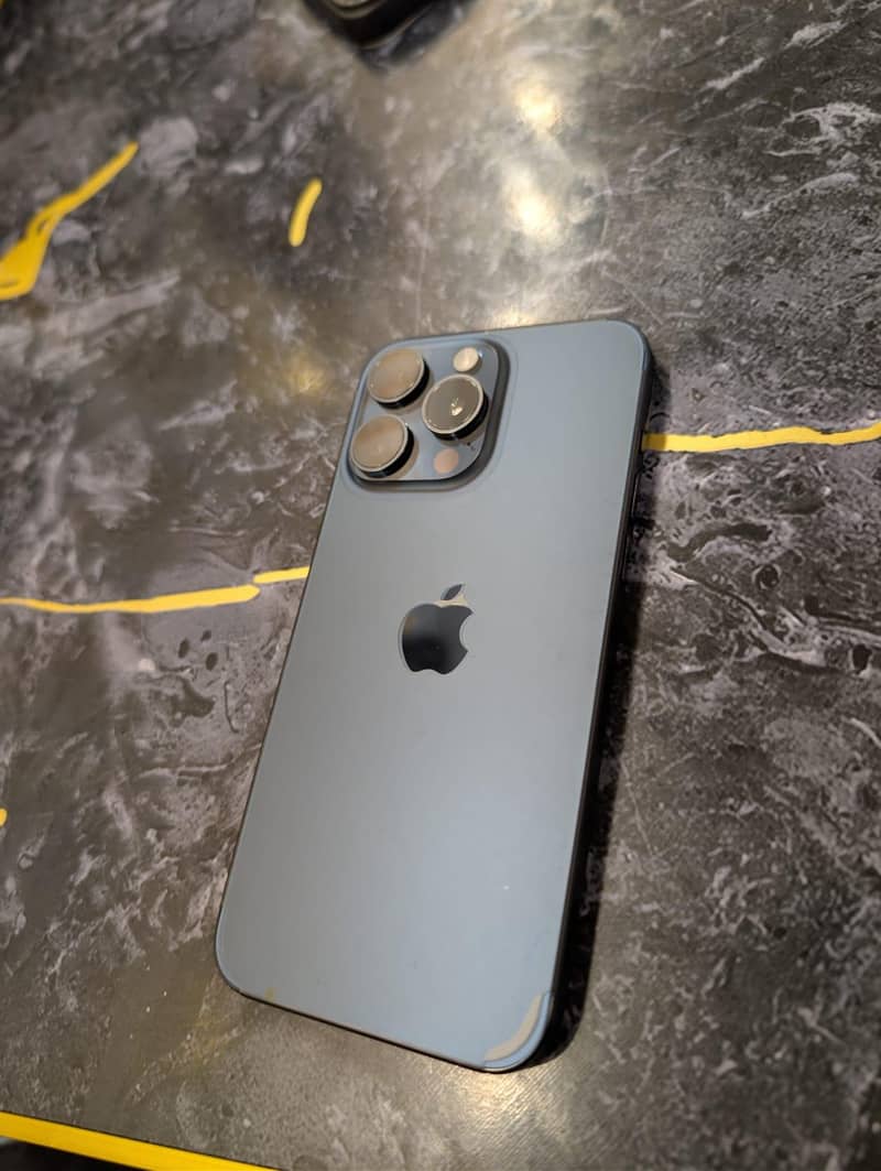 iphone 15 pro max 0