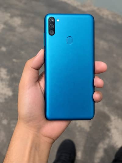Samsung Mobile M10