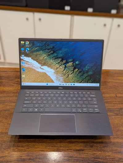 Dell Vostro 5402 Cori i7-11th Gen