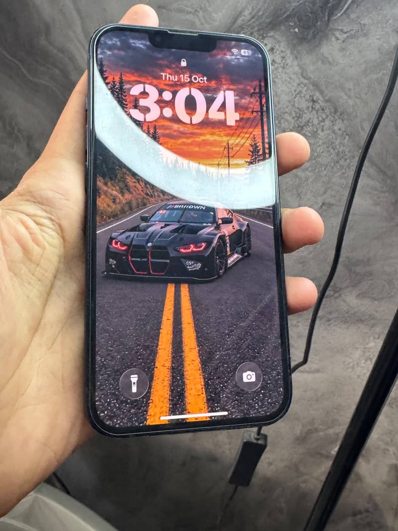 Apple iPhone 13 0