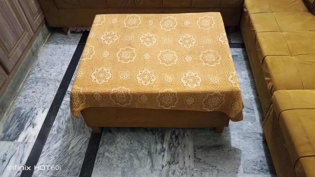 L shape sofa with Table 2