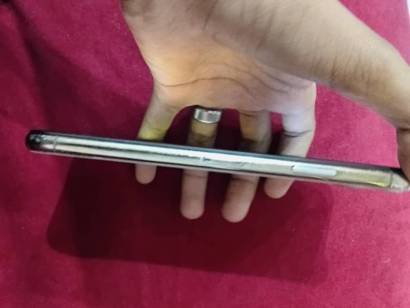Apple iPhone 11 Pro Max 1