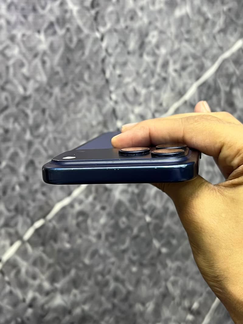 Apple iPhone 17 Pro Max 5