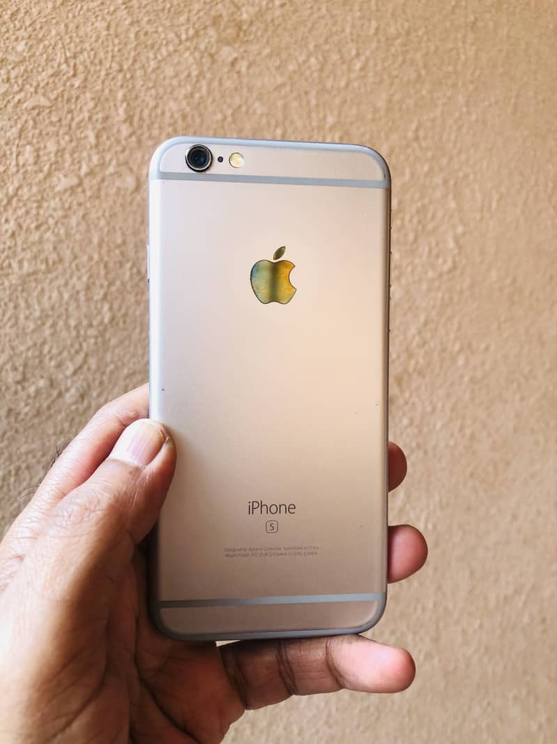 Apple iPhone 6S 1
