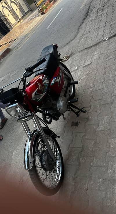 Honda 125 for sale in a good condition 2023 model