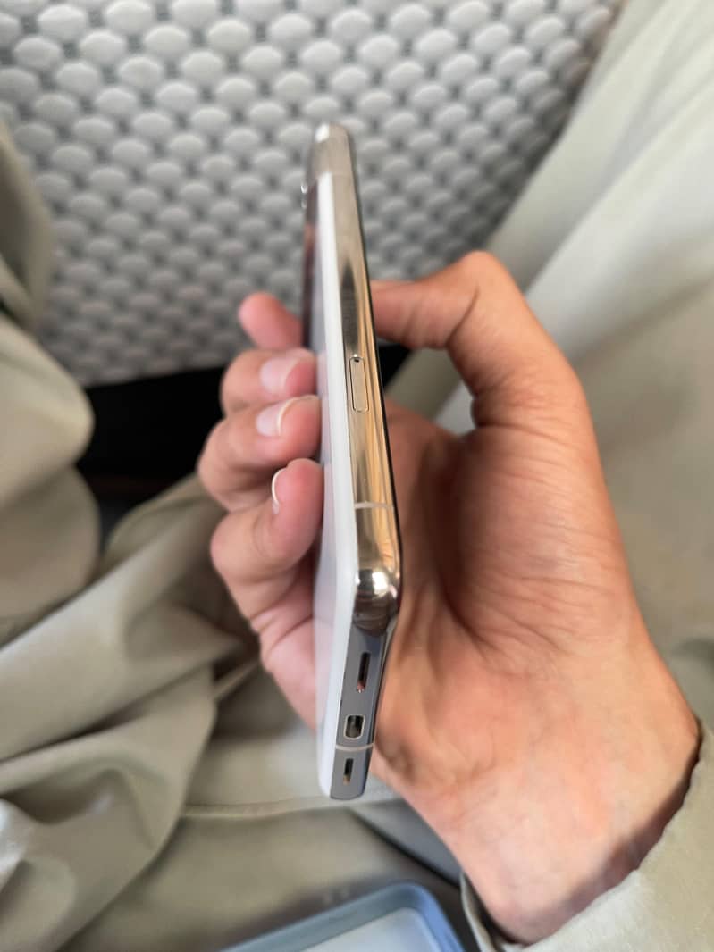 Google Pixel 8 Pro 6
