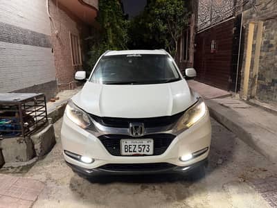 Honda Vezel Hybrid Z For Sale — White Colour