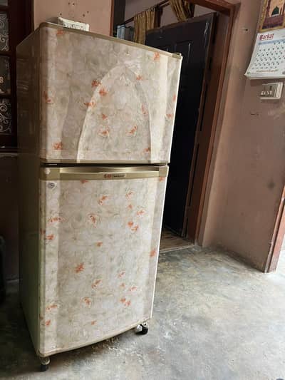 DAWLANCE REFRIGERATOR