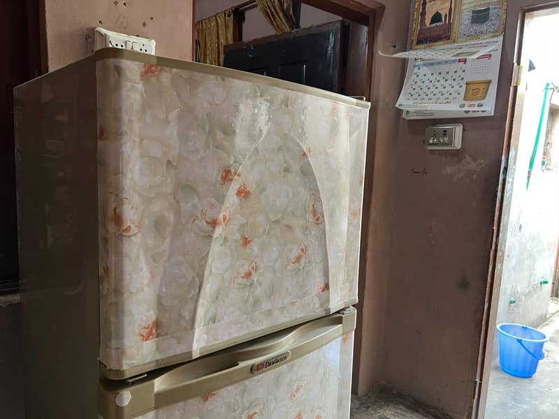 DAWLANCE REFRIGERATOR 2