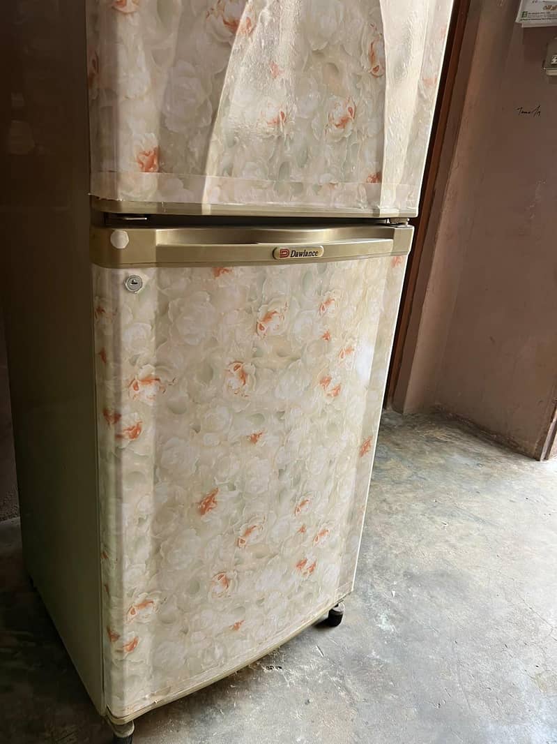 DAWLANCE REFRIGERATOR 5