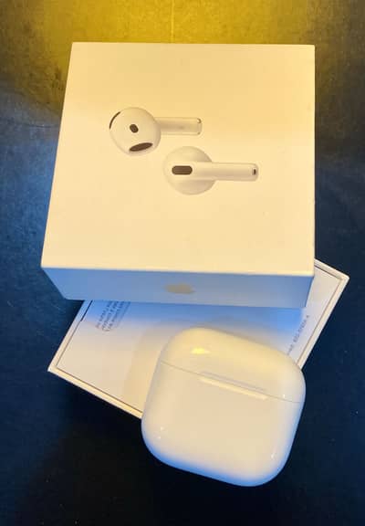 Apple AirPods 4 ANC