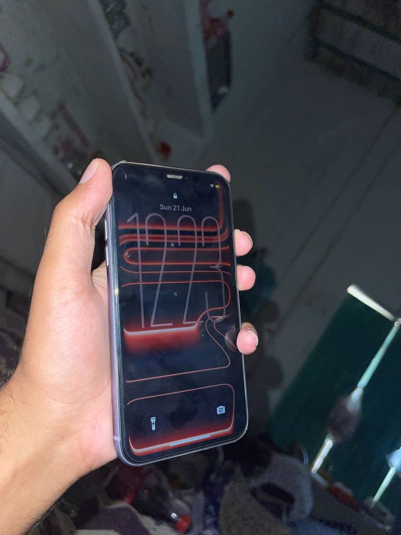 Apple iPhone 11 0