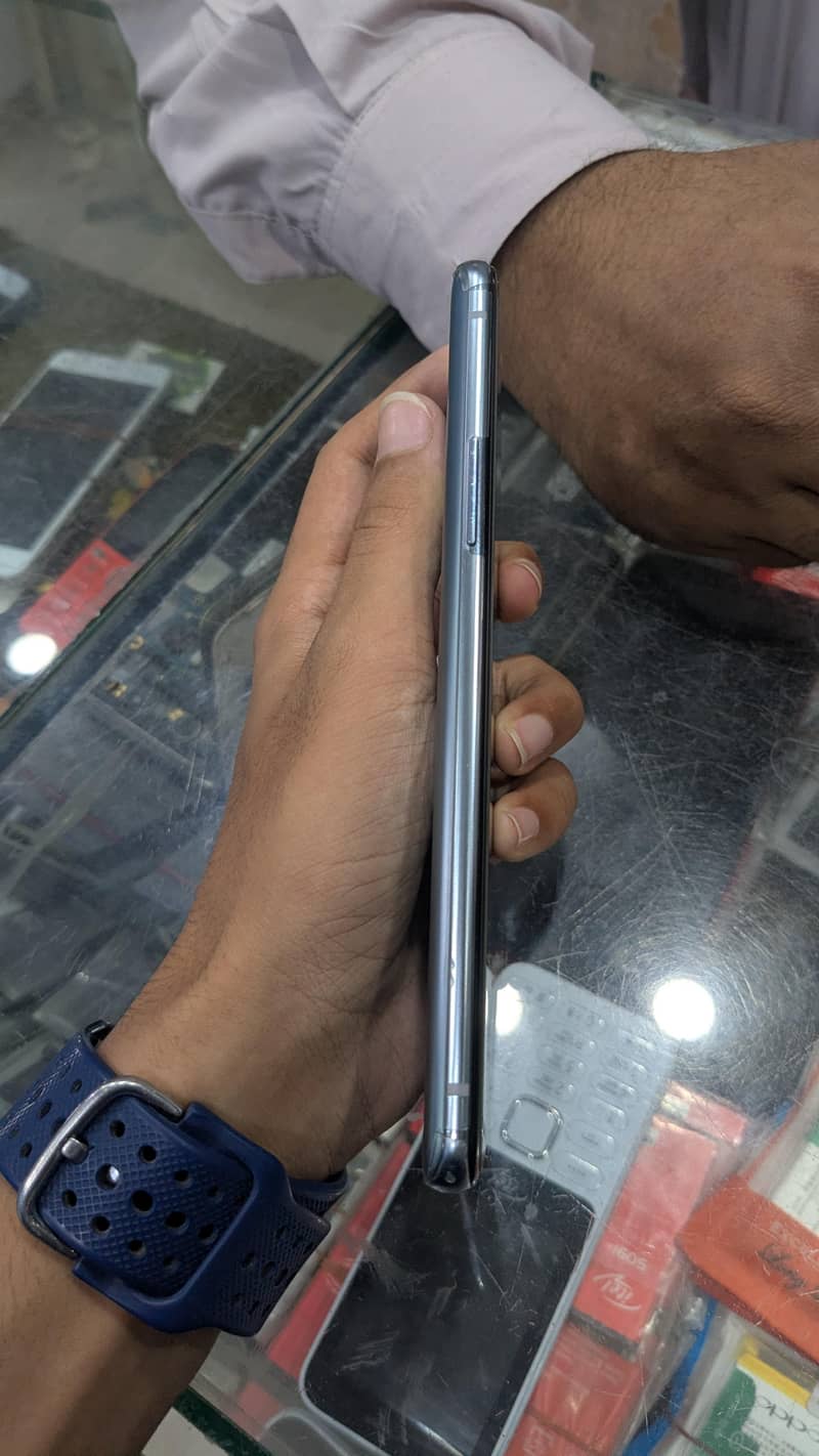 One Plus 8T 4