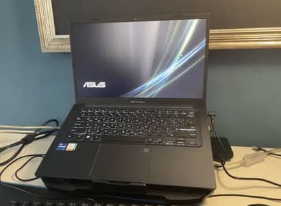 ASUS Vivobook X1404VA – i7-1335U | 16GB RAM | 512GB NVME  +(free gift)
