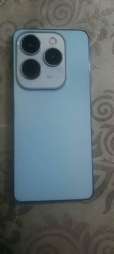 Infinix Hot 40