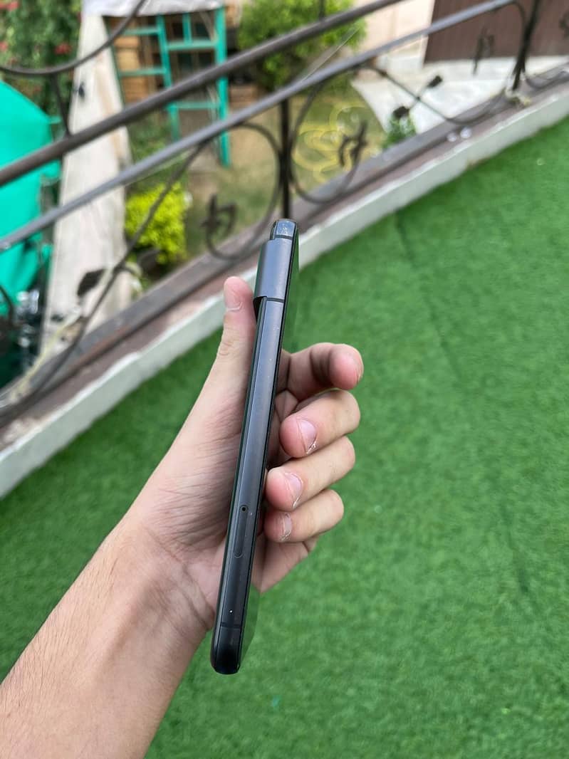 Google Pixel 8 3