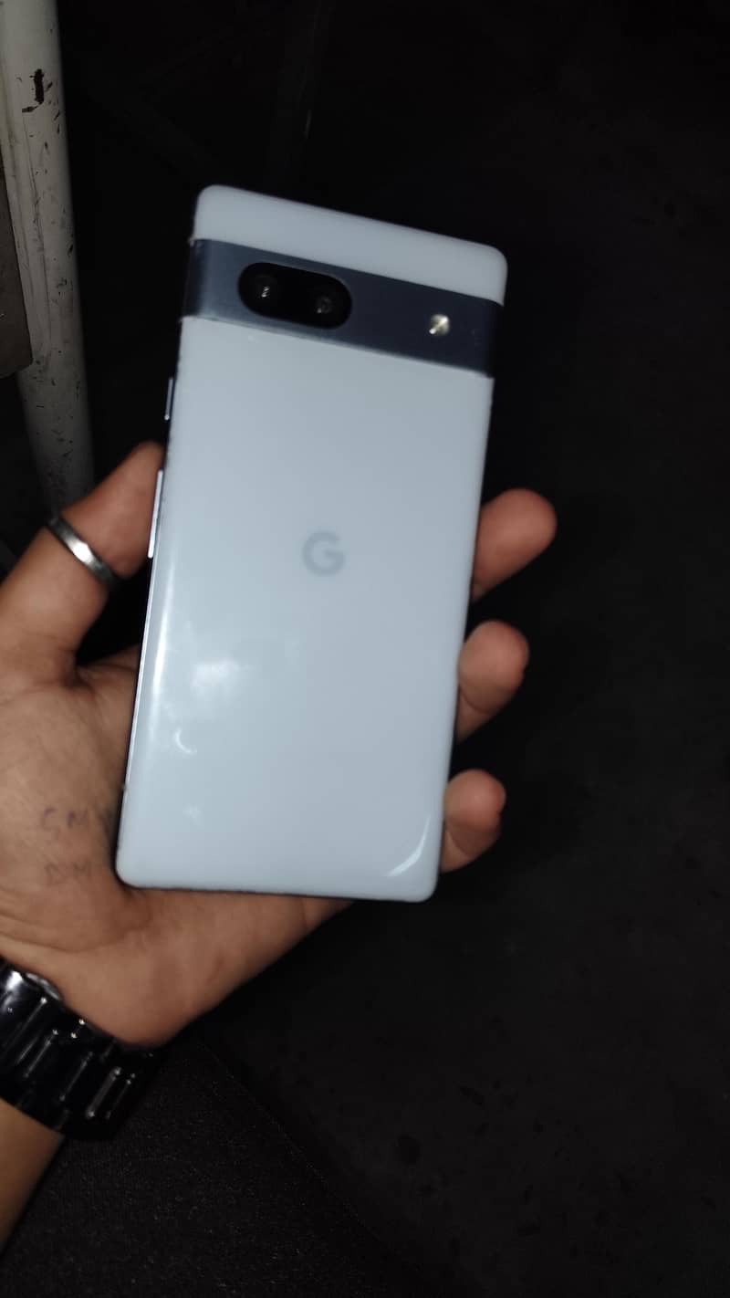 Google Pixel 7a 5