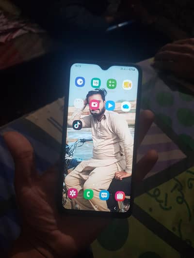 Samsung A10