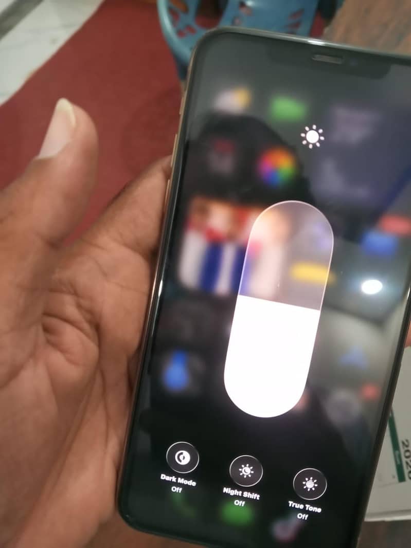 Apple iPhone 11 Pro Max 2