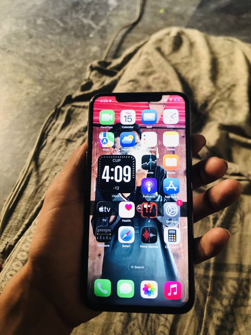 Apple iPhone 11 Pro Max 3