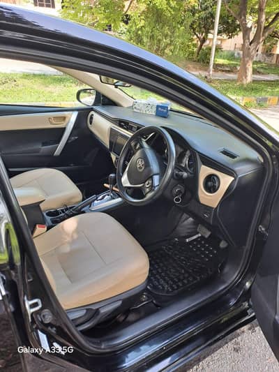 Toyota Corolla Altis model 2019 fuel Petro end 10 bye 10 condition All