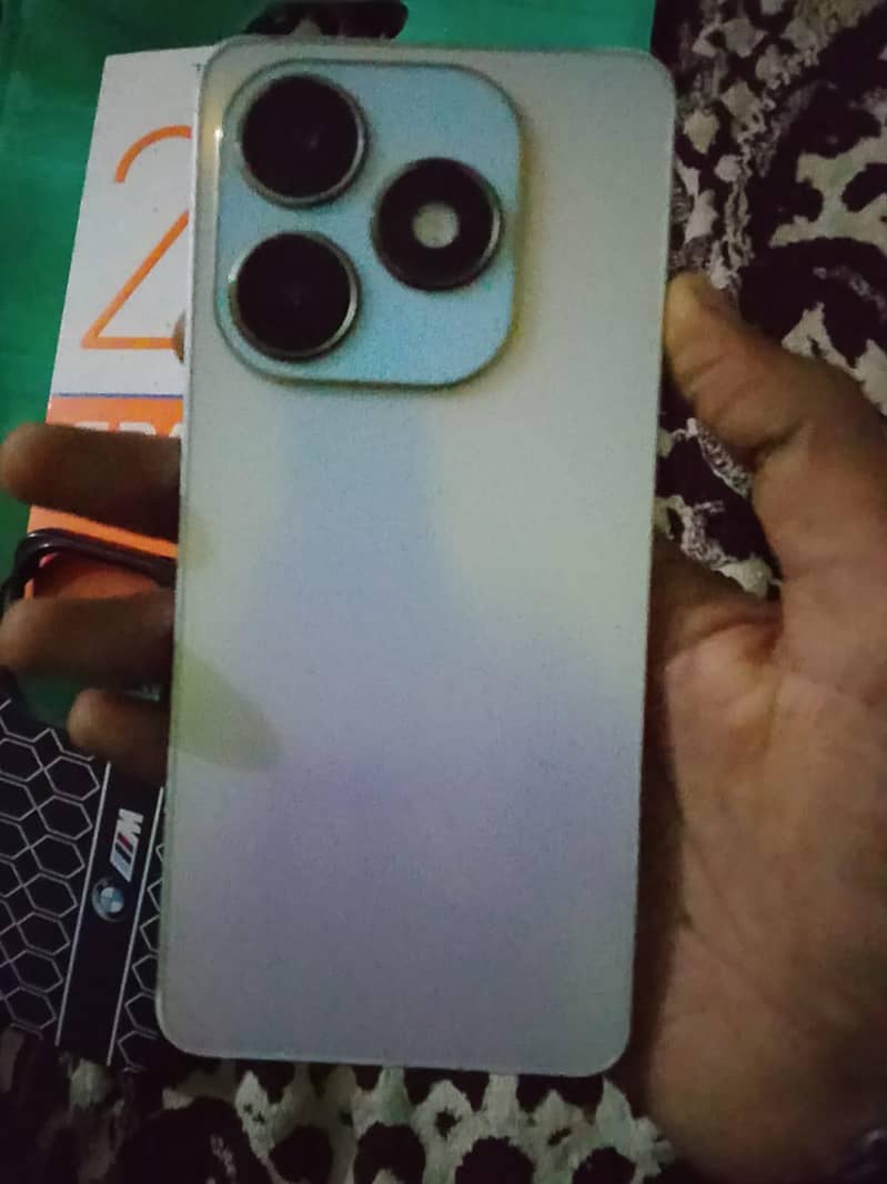 Tecno Spark 20 1