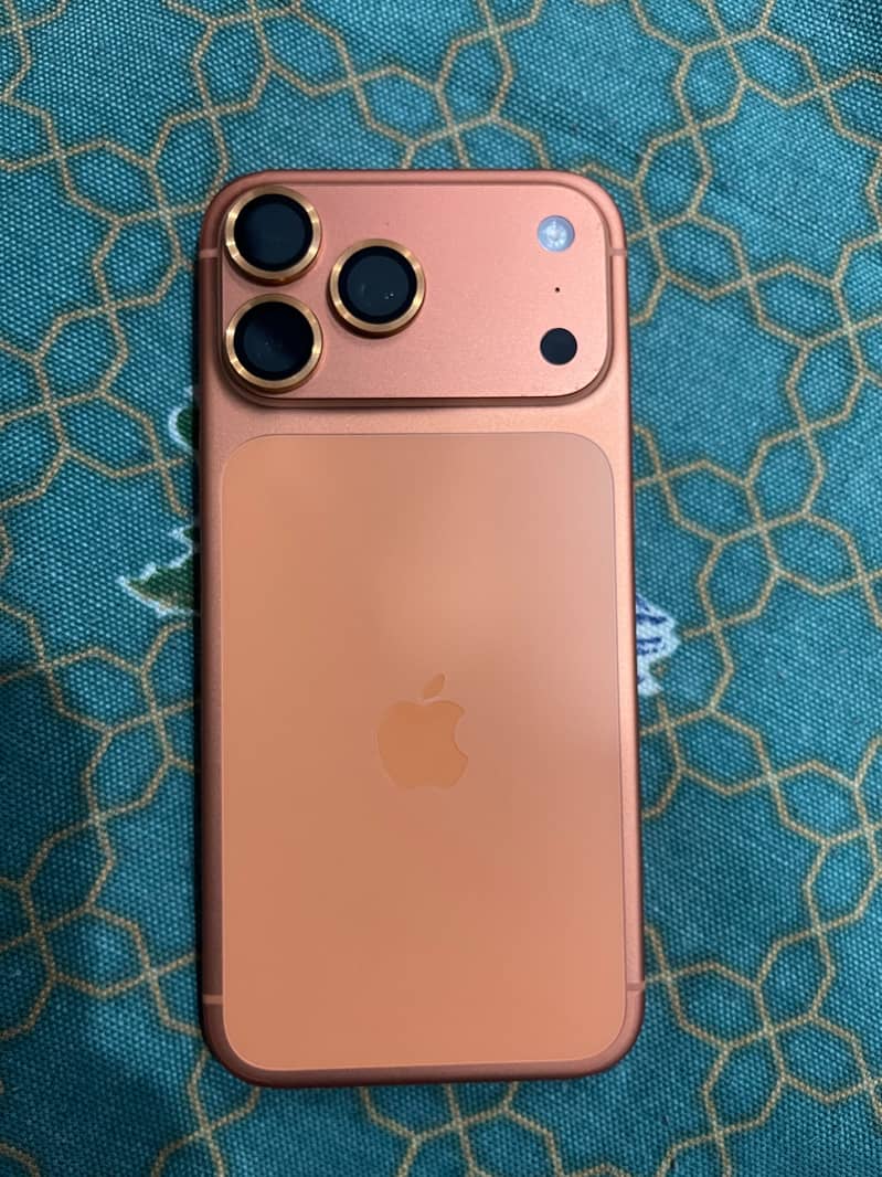 Apple iPhone 17 Pro Max 3