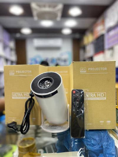 HY300 720mp 4K WIFI  SMART PROJECTOR