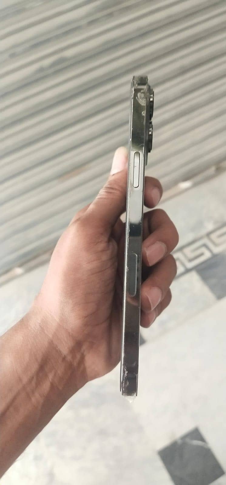 Apple iPhone 13 Pro Max 1