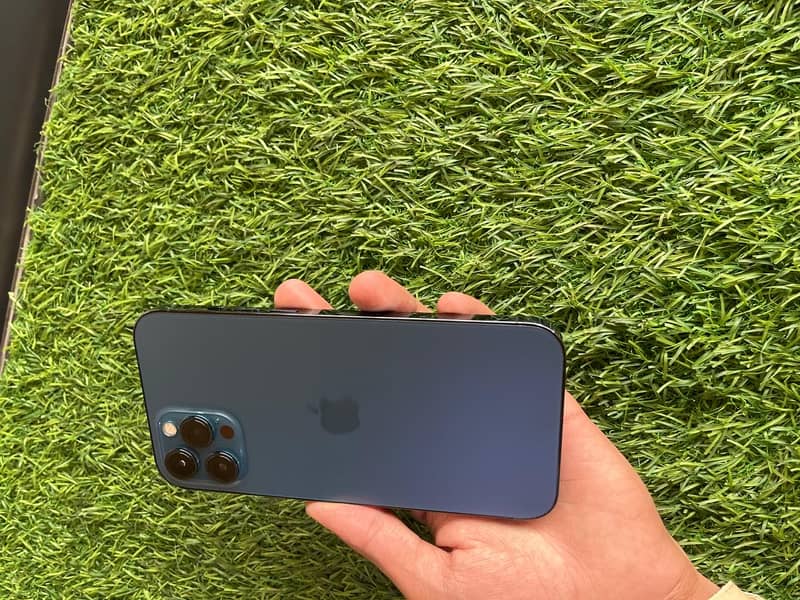 Apple iPhone 12 Pro Max 1