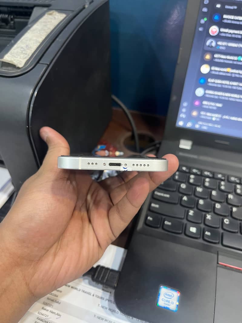 Apple iPhone 12 1