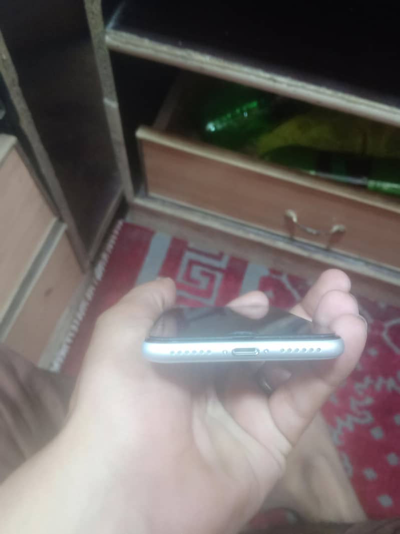 Apple iPhone SE 4