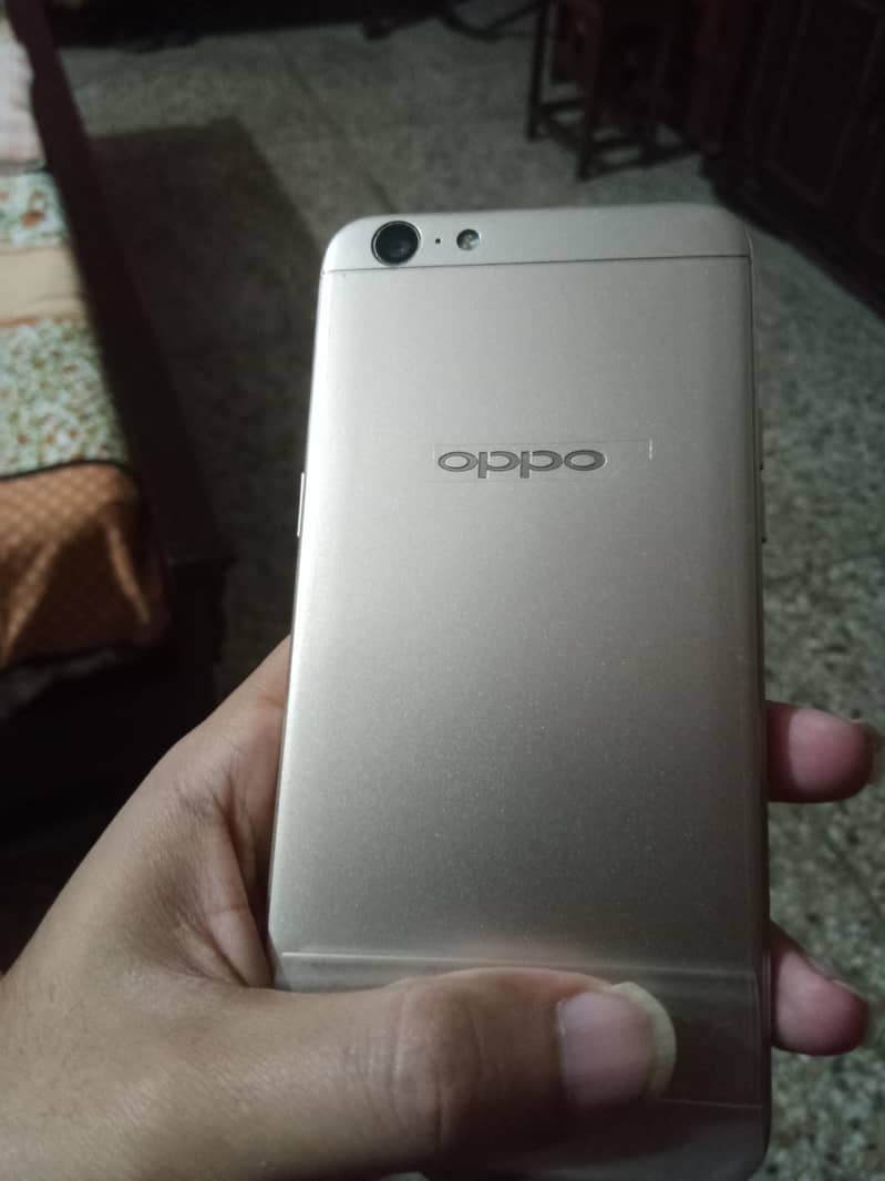 OPPO A57 1