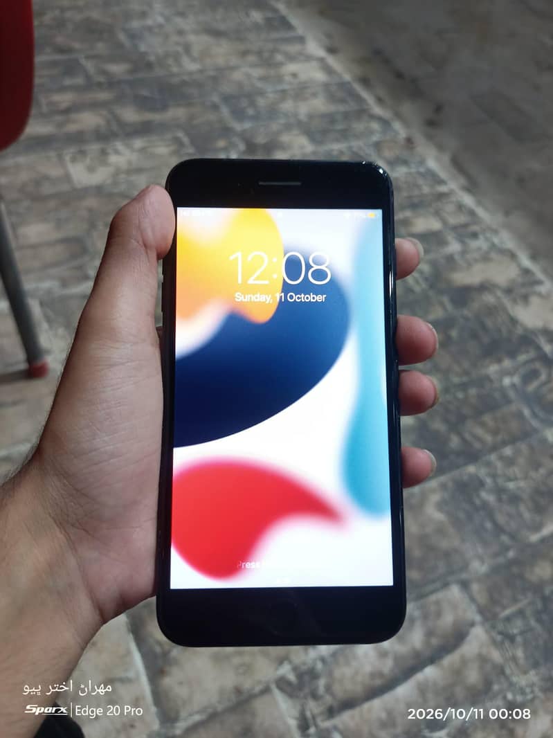 Apple iPhone 7 Plus 1