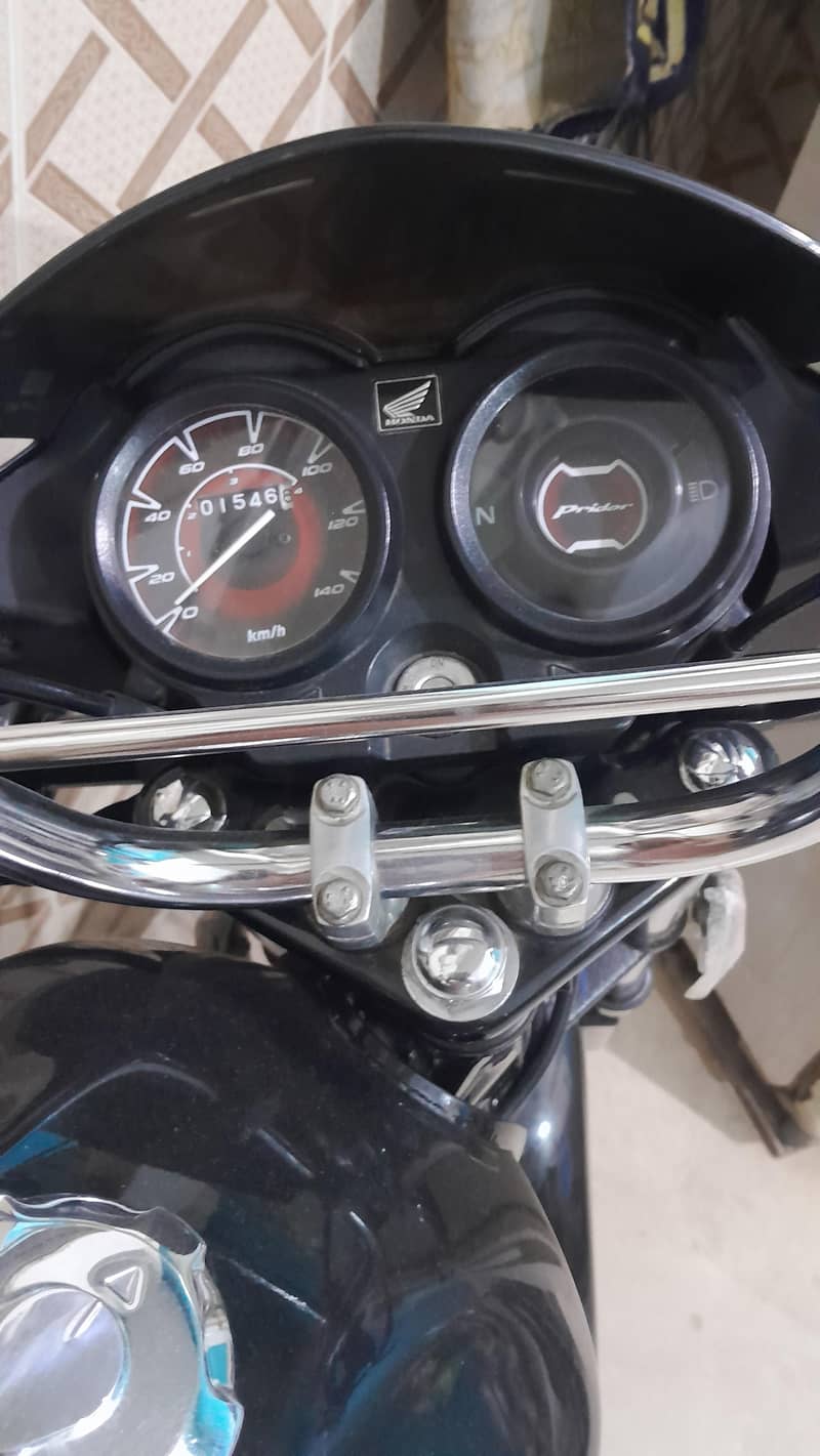 Rare Bike 1546 km Driven 4
