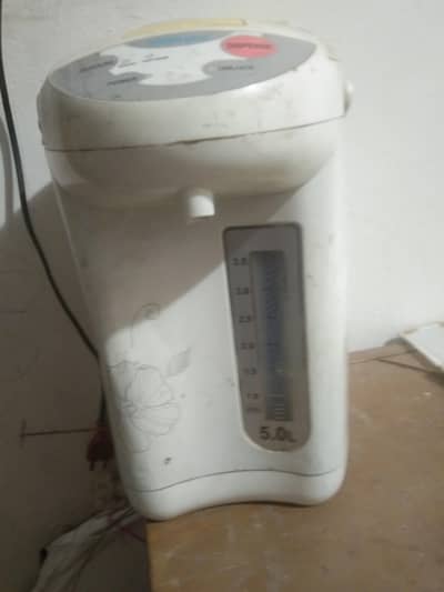 24 hour hot water good condition