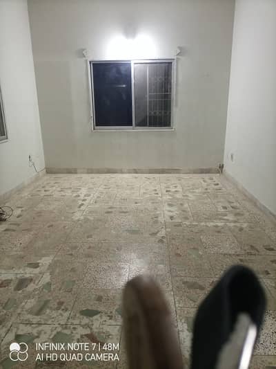 Corner 3 side G+1 House 133 yds 40 feet road location available for sale