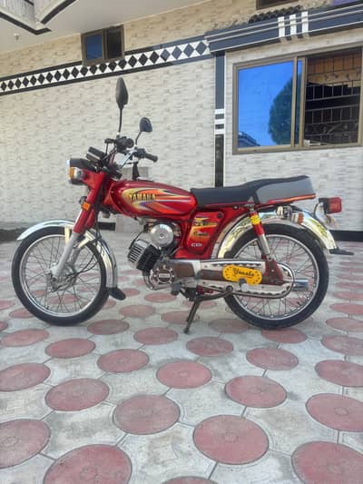 Yamaha 2 Stoke / Yamaha YB 100 for sell 2009 Model