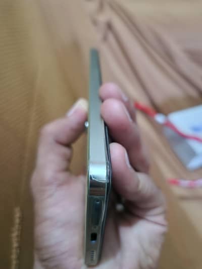 Vivo Y100