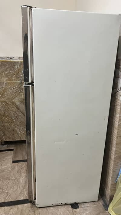 Refrigerator for Sale in Good Condition.