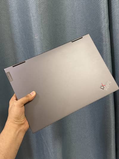 Lenovo x360  X1 Carbon Gen 6