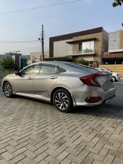 Total Genuine Honda Civic UG 2017