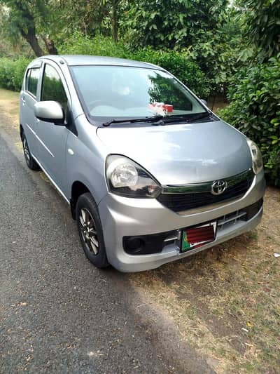 Toyota Pixis Epoch 2012