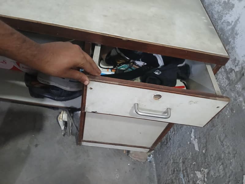 Table For Computer And Accessories. . . 2