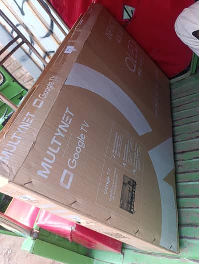 bilkul new abhi ly k ay hy 40 inches hy 03001716232